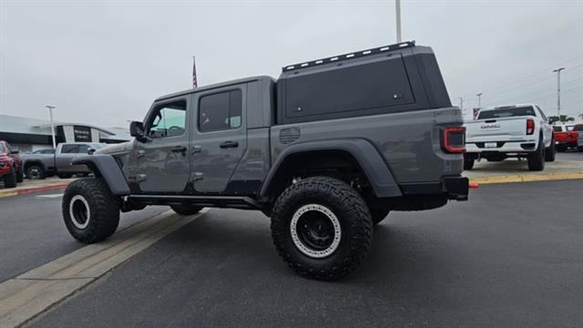 used 2022 Jeep Gladiator car, priced at $40,629