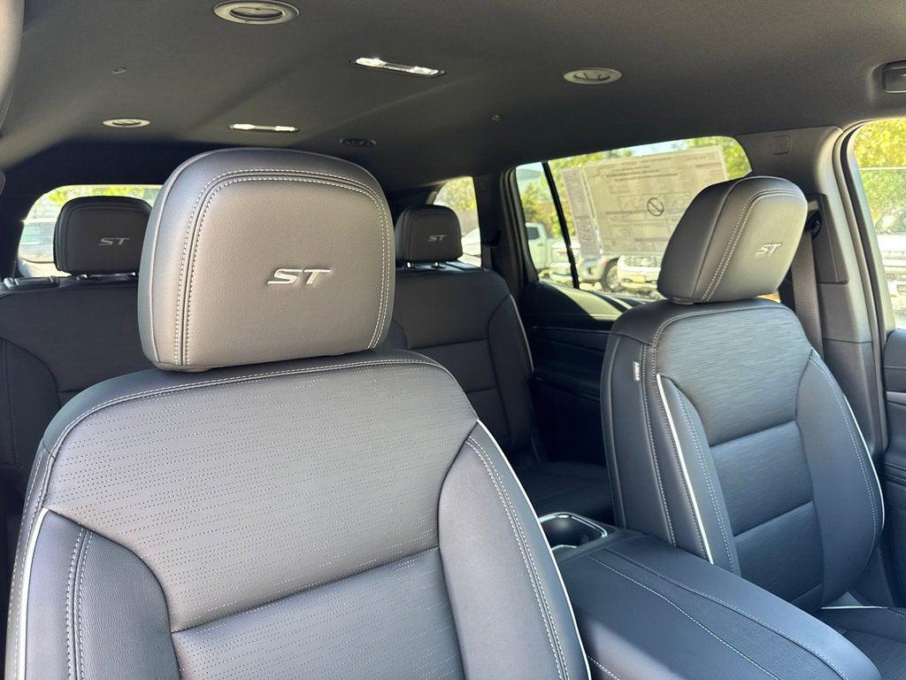 used 2026 Buick Enclave car, priced at $49,547