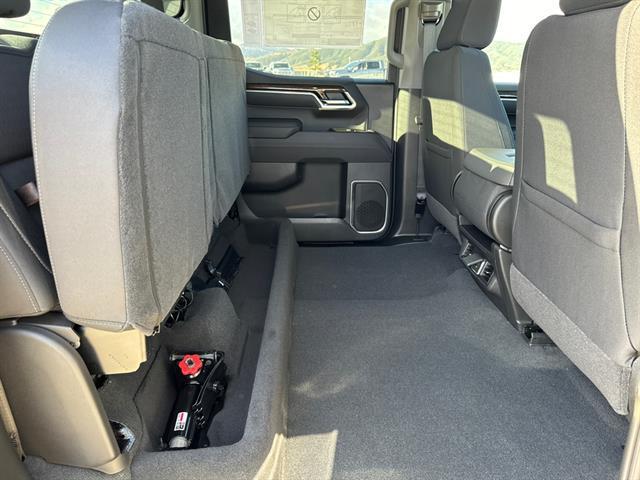 new 2025 GMC Sierra 1500 car, priced at $58,039