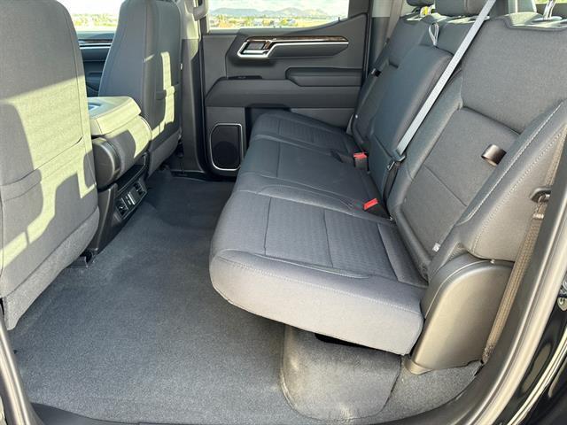 new 2025 GMC Sierra 1500 car, priced at $58,039