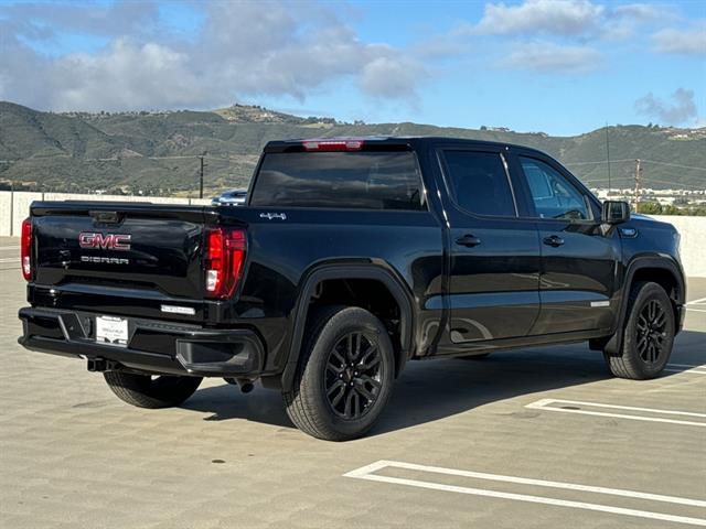 new 2025 GMC Sierra 1500 car, priced at $58,039