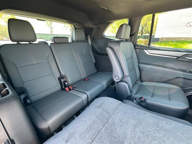 new 2025 GMC Acadia car, priced at $59,430
