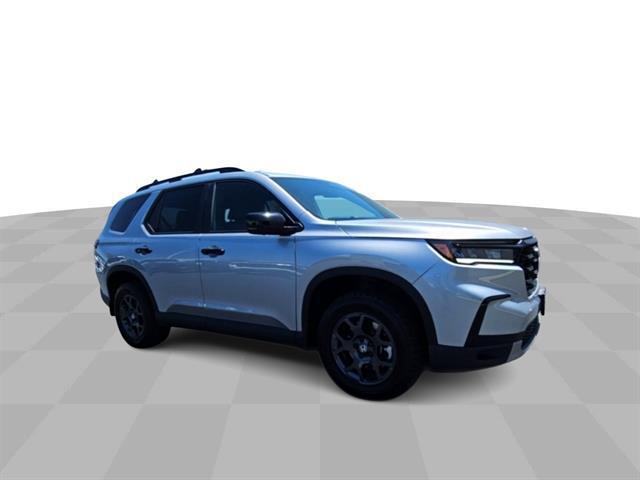 used 2024 Honda Pilot car, priced at $45,355