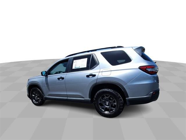 used 2024 Honda Pilot car, priced at $45,355