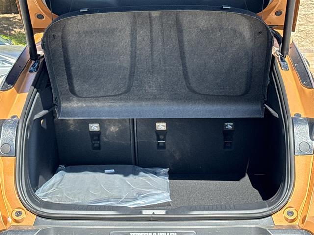 new 2025 Buick Envista car, priced at $27,179