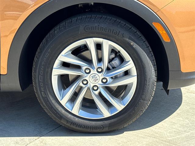 new 2025 Buick Envista car, priced at $27,179