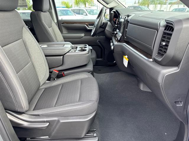 new 2025 GMC Sierra 1500 car, priced at $54,539