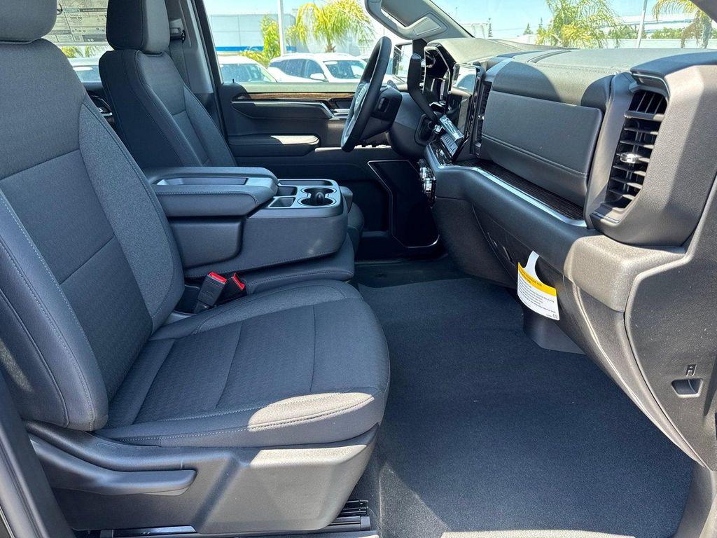 used 2025 GMC Sierra 1500 car, priced at $52,281