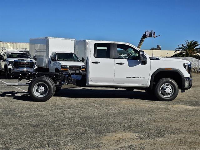 new 2024 GMC Sierra 3500 car, priced at $54,325