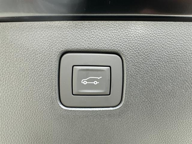 new 2025 Buick Envista car, priced at $27,179