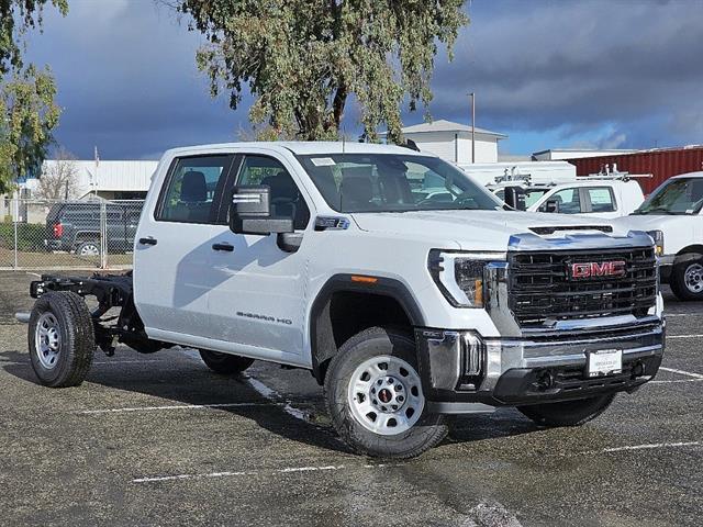 new 2024 GMC Sierra 3500 car, priced at $51,925