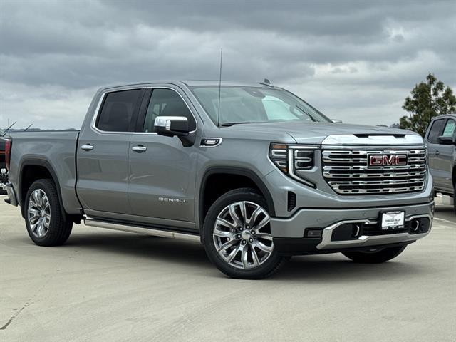 new 2025 GMC Sierra 1500 car, priced at $77,904