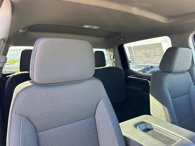 new 2025 GMC Sierra 1500 car, priced at $58,039
