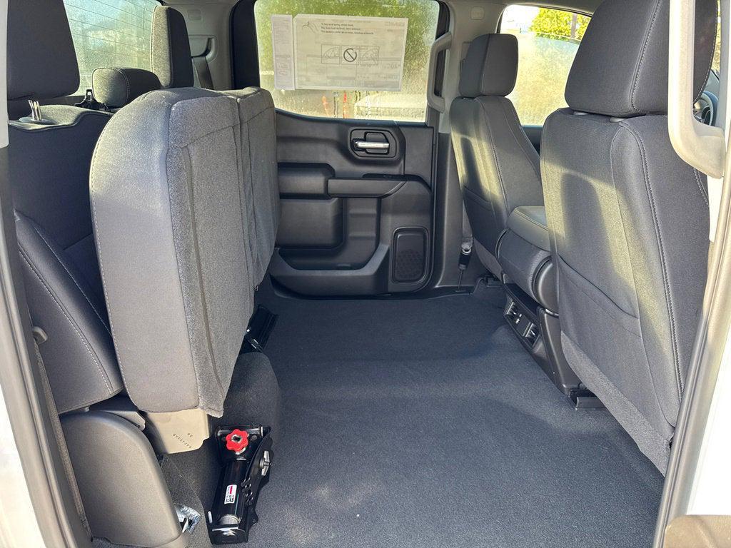 new 2026 GMC Sierra 1500 car, priced at $43,917