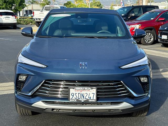 new 2025 Buick Envista car, priced at $25,335