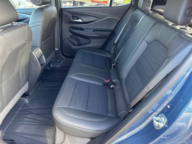 new 2025 Buick Envista car, priced at $25,335