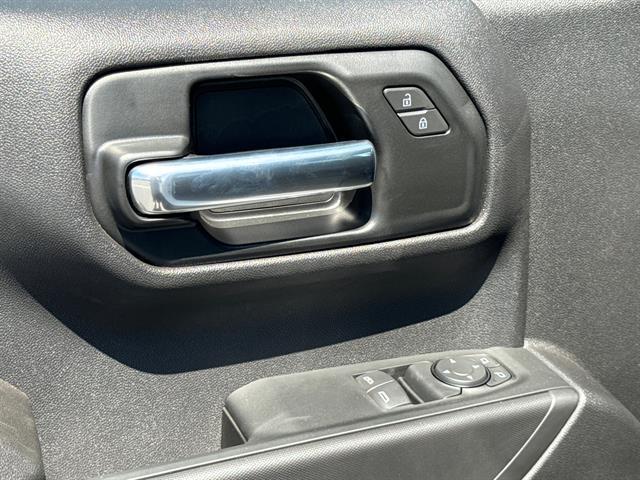 new 2025 GMC Sierra 1500 car, priced at $39,790