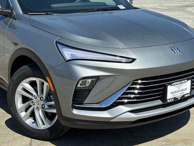 new 2025 Buick Envista car, priced at $24,287