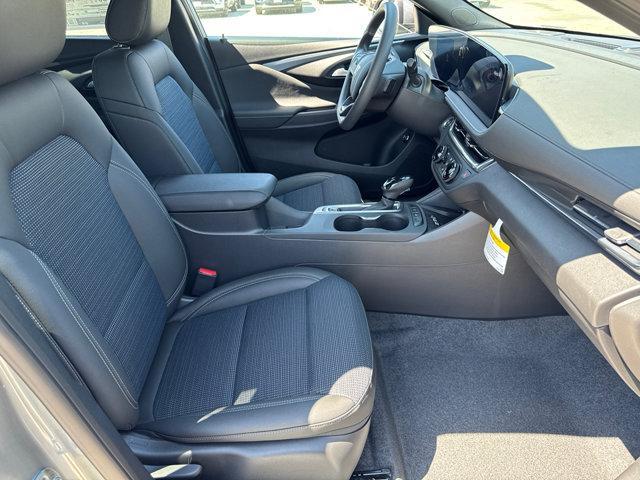 new 2025 Buick Envista car, priced at $24,287