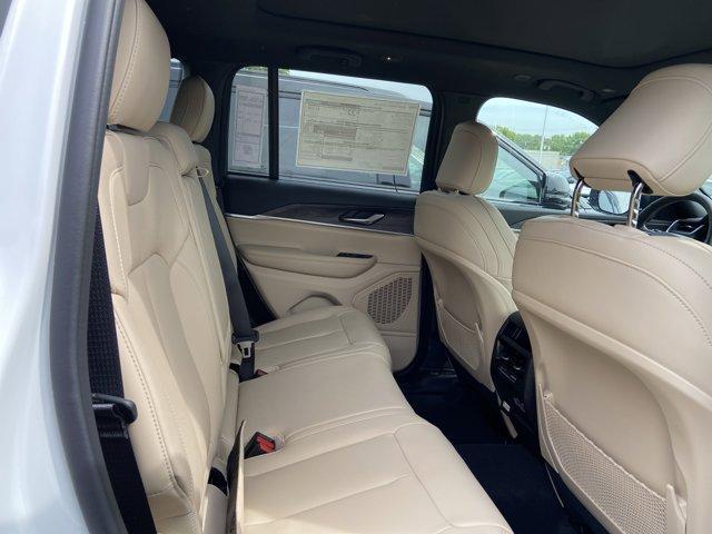 new 2025 Jeep Grand Cherokee car, priced at $43,802