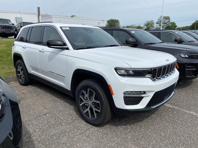 new 2025 Jeep Grand Cherokee car, priced at $43,802