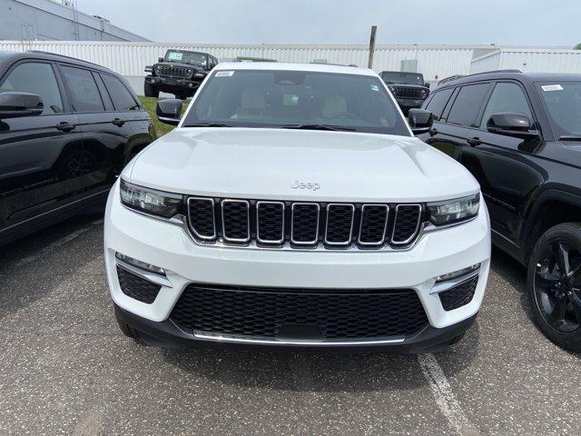 new 2025 Jeep Grand Cherokee car, priced at $43,802