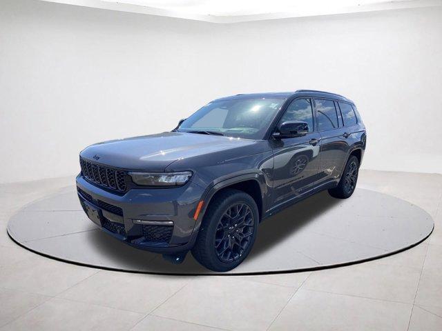 new 2025 Jeep Grand Cherokee L car, priced at $69,245