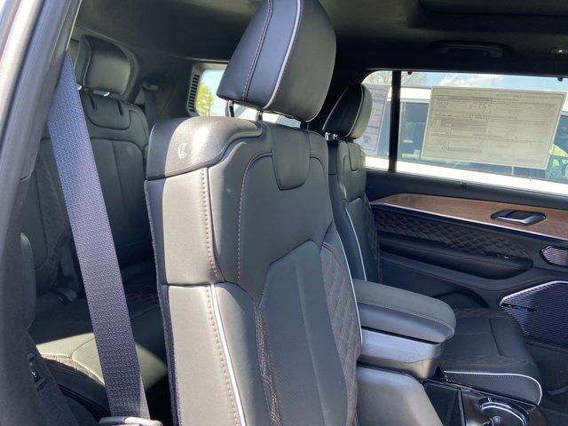 new 2025 Jeep Grand Cherokee L car, priced at $70,470
