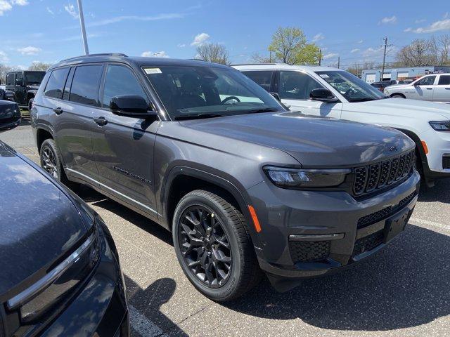 new 2025 Jeep Grand Cherokee L car, priced at $70,470