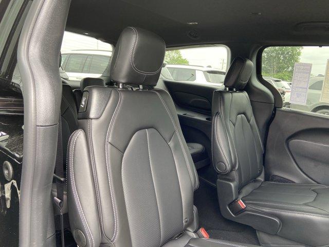 new 2025 Chrysler Pacifica car, priced at $44,959