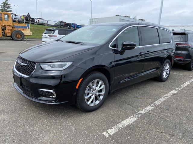 new 2025 Chrysler Pacifica car, priced at $44,959