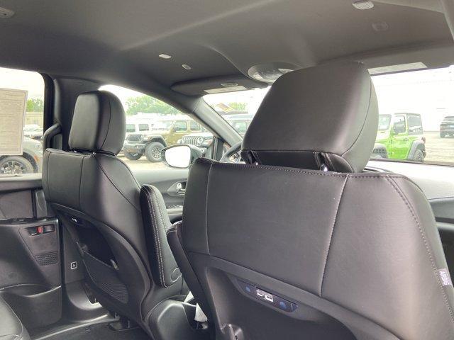 new 2025 Chrysler Pacifica car, priced at $44,959
