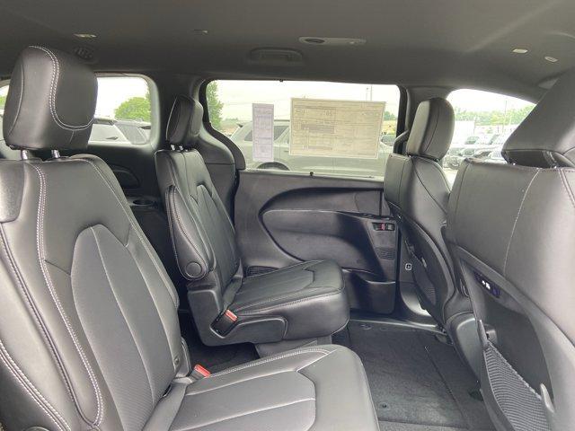 new 2025 Chrysler Pacifica car, priced at $44,959
