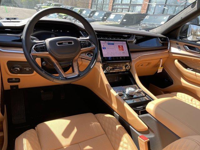 new 2025 Jeep Grand Cherokee car, priced at $67,765