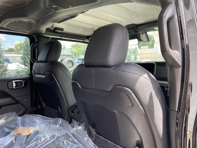 new 2025 Jeep Gladiator car, priced at $45,627