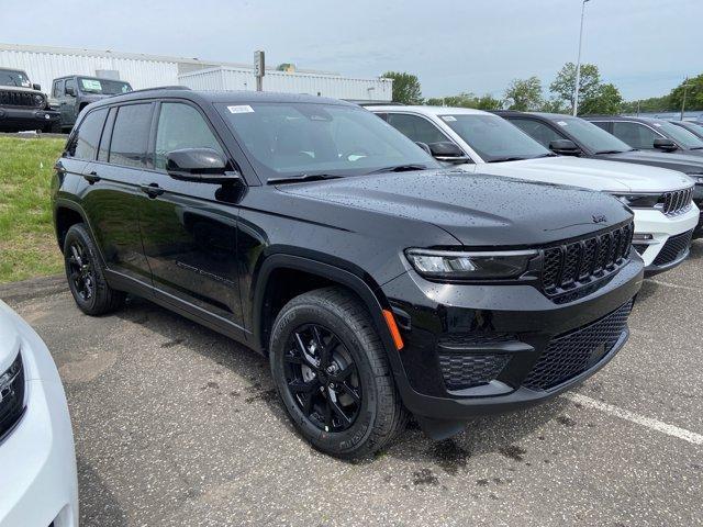 new 2025 Jeep Grand Cherokee car, priced at $43,446