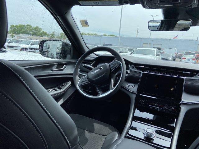 new 2025 Jeep Grand Cherokee car, priced at $43,446