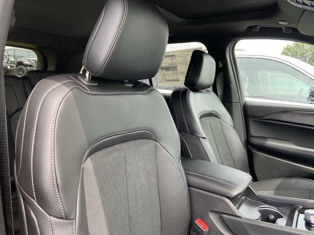 new 2025 Jeep Grand Cherokee car, priced at $43,446