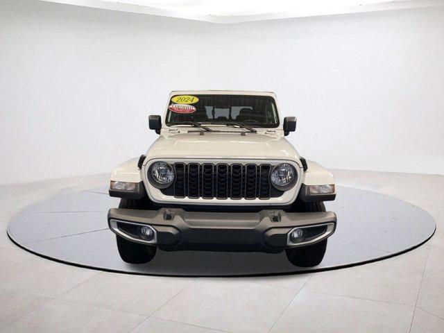 used 2024 Jeep Gladiator car, priced at $36,299