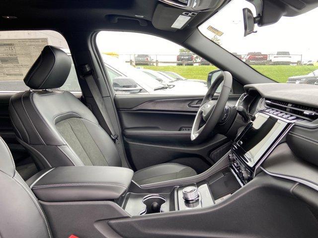 new 2025 Jeep Grand Cherokee L car, priced at $43,293