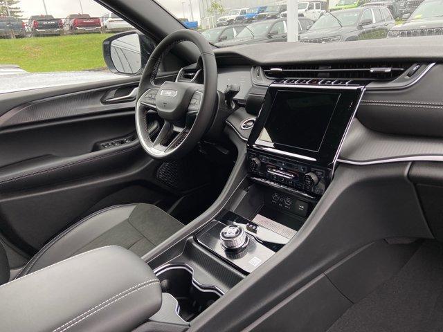 new 2025 Jeep Grand Cherokee L car, priced at $43,351