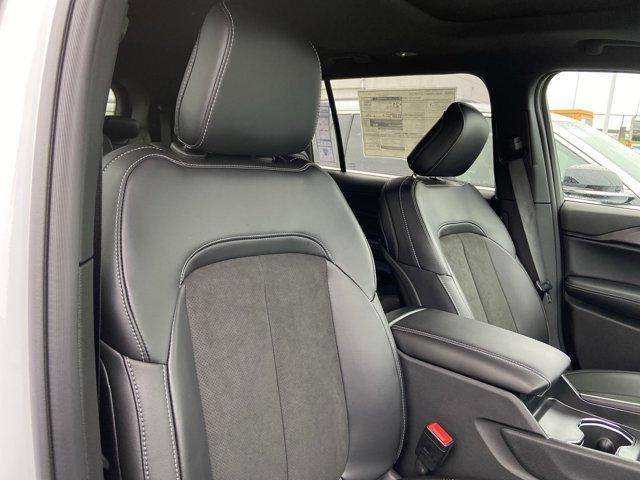 new 2025 Jeep Grand Cherokee L car, priced at $43,293
