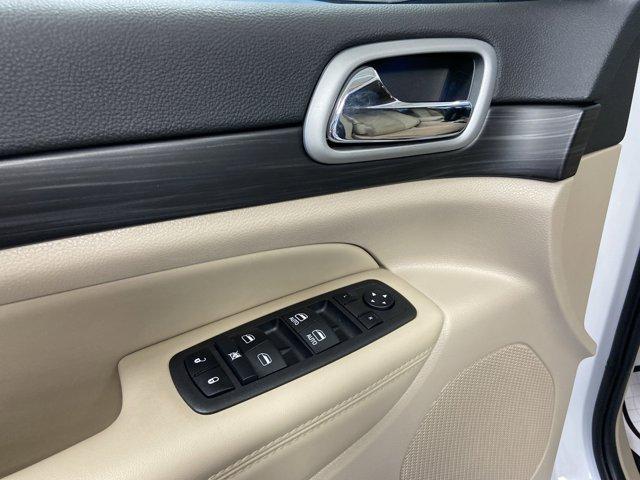 used 2022 Jeep Grand Cherokee WK car, priced at $27,499