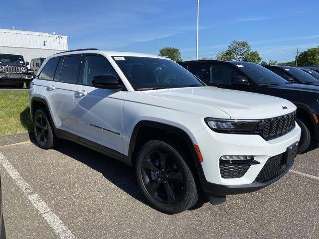 new 2025 Jeep Grand Cherokee car, priced at $43,434