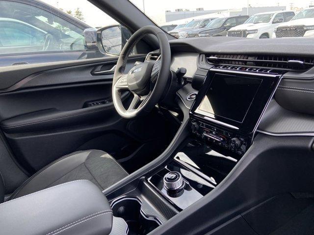 new 2025 Jeep Grand Cherokee L car, priced at $44,672