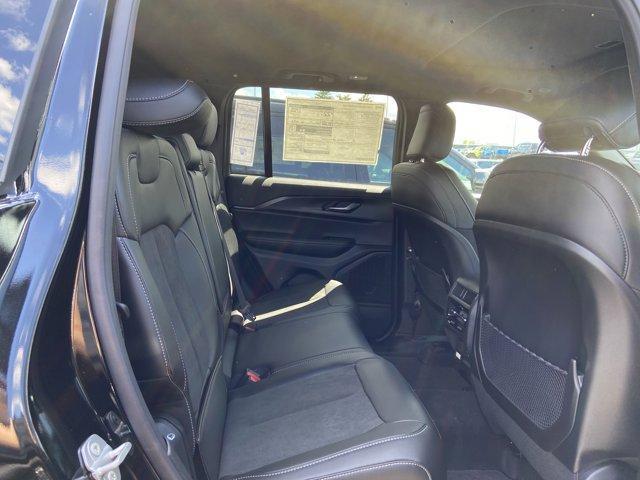 new 2025 Jeep Grand Cherokee car, priced at $43,012