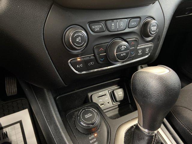 used 2015 Jeep Cherokee car, priced at $7,699