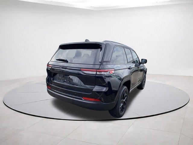 new 2025 Jeep Grand Cherokee car, priced at $42,144