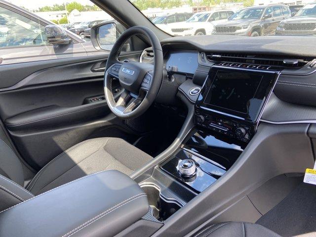 new 2025 Jeep Grand Cherokee car, priced at $41,259