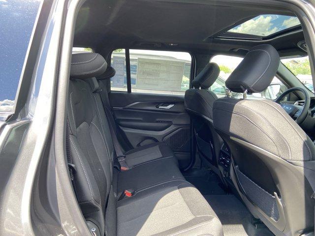 new 2025 Jeep Grand Cherokee car, priced at $41,259
